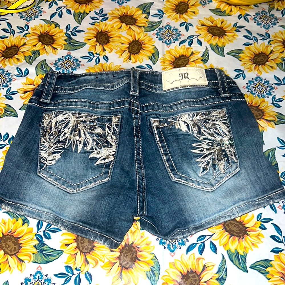 Miss Me size 27 low rise shorts